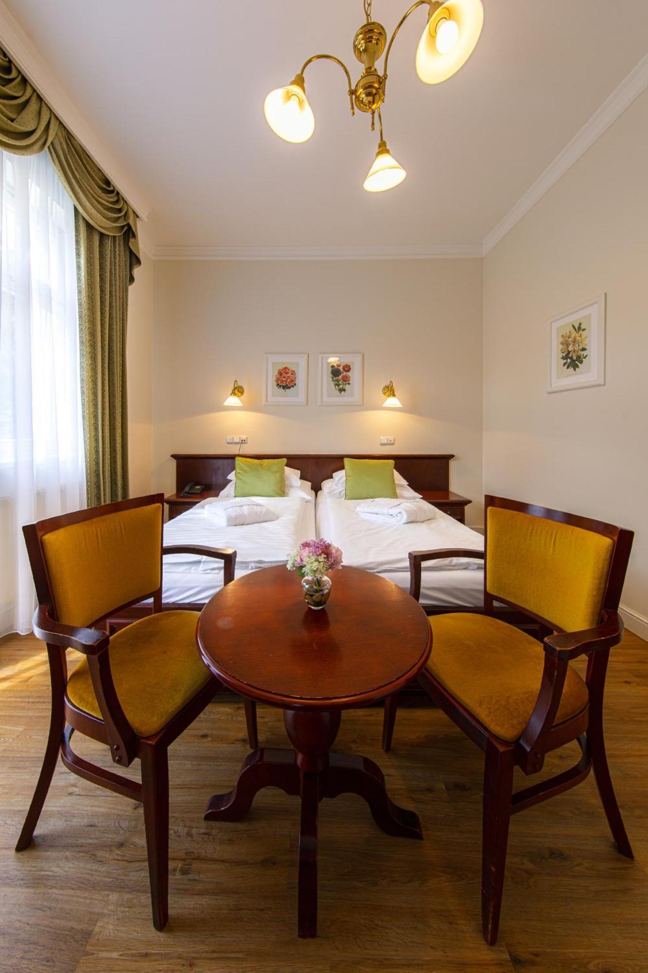 Parkhotel Richmond Karlovy Vary Bagian luar foto